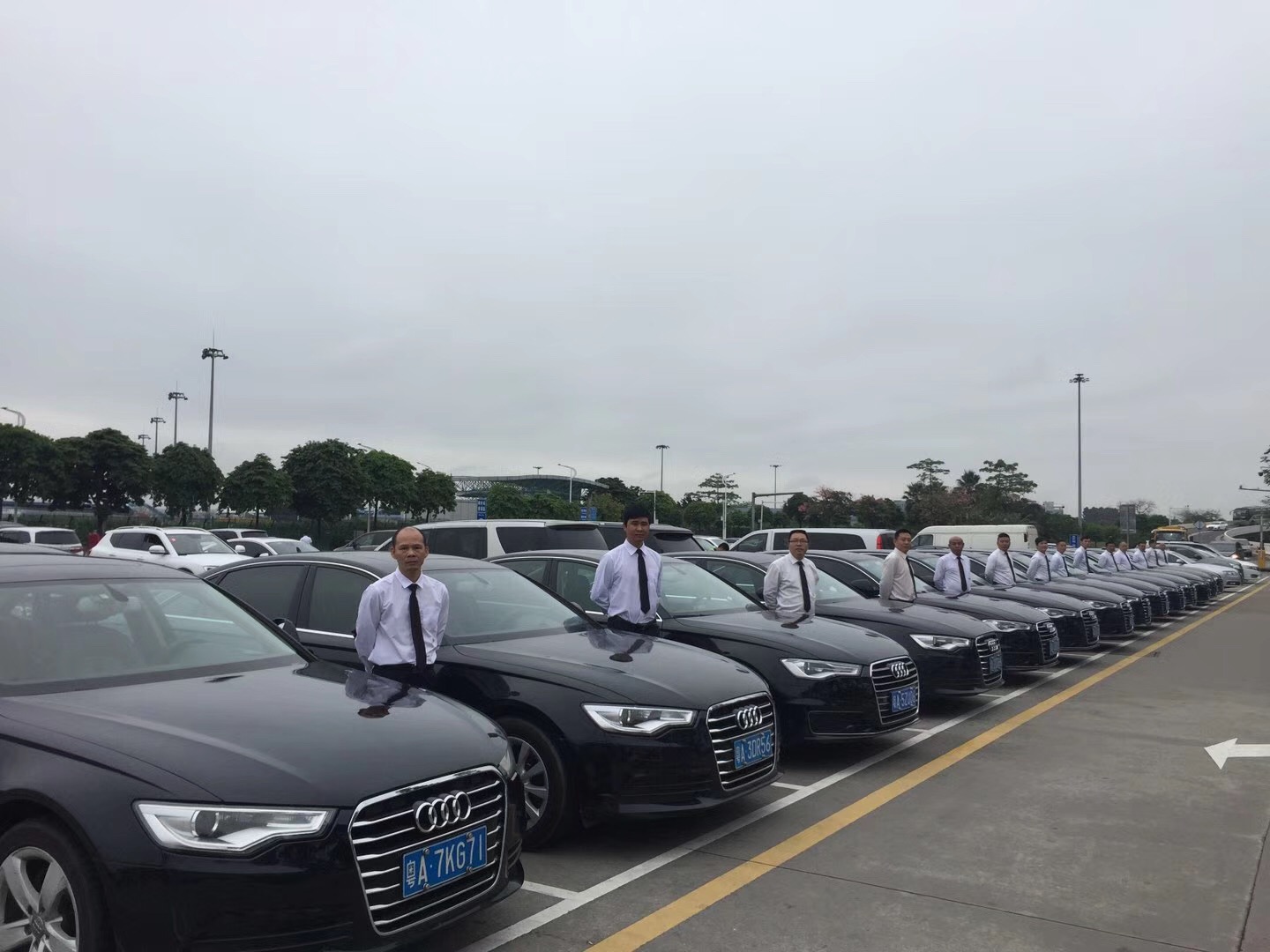 奧迪迎賓車(chē)